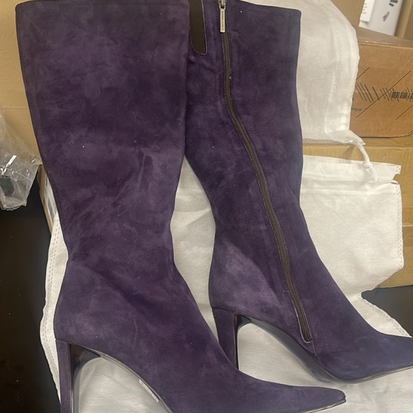 Boots - Picture 4 of 4